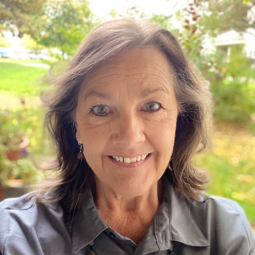 Meet your Posher, Teri